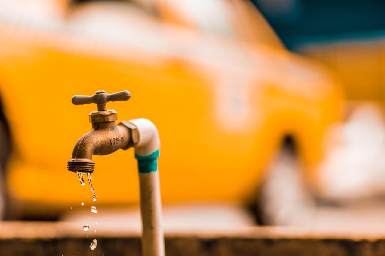 How to Keep Your Pipes From Bursting This Winter 1